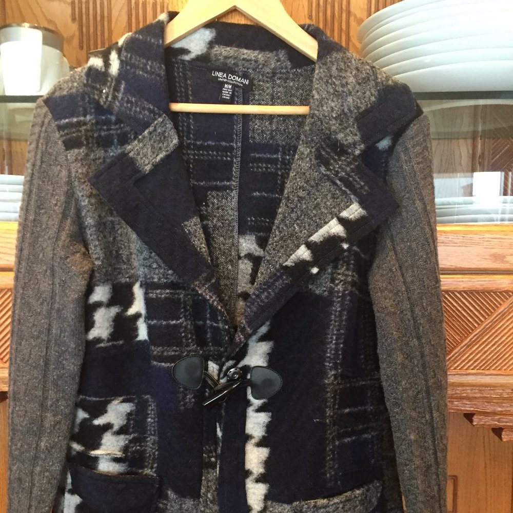 Wool sweater cardigan with hounds tooth and plaid